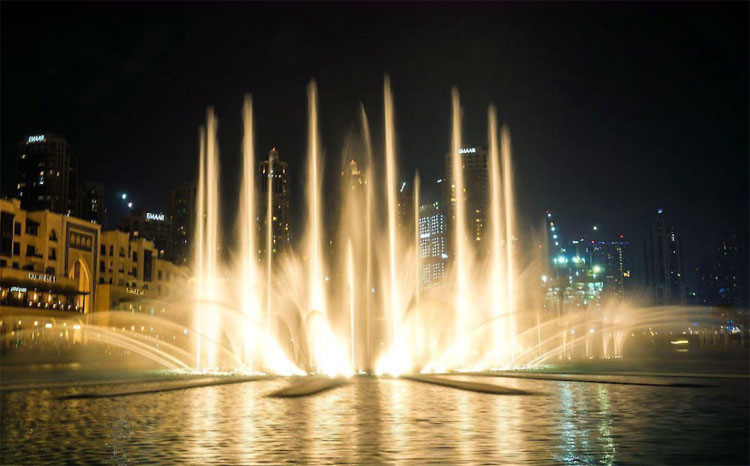 Dubai Fountain 音乐喷泉，迪拜音乐喷泉